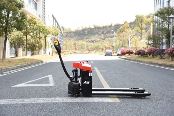 xe nâng tay điện thấp